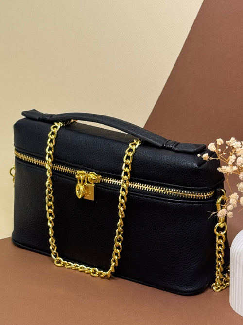 Black basic bag