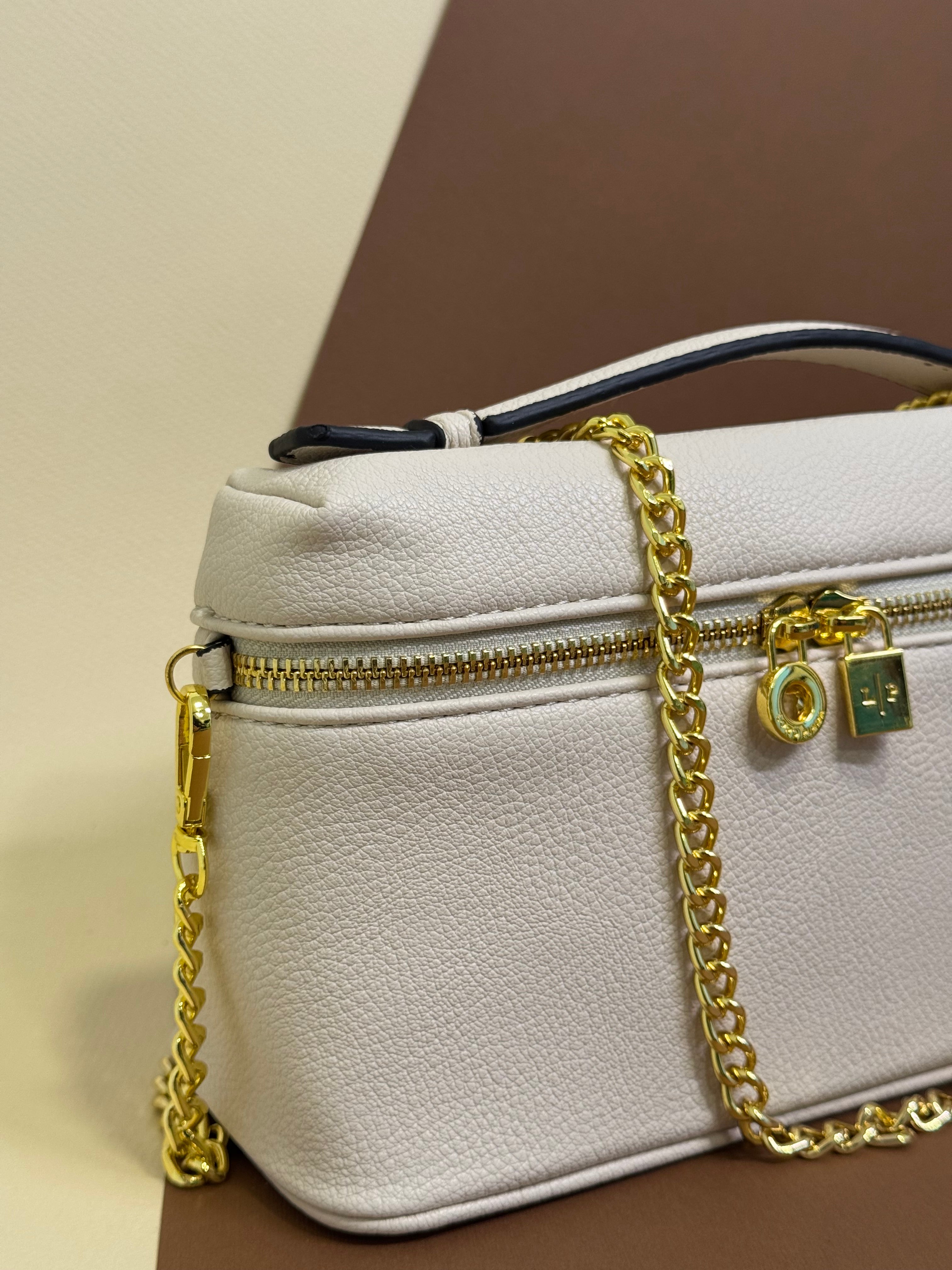 Beige basic bag