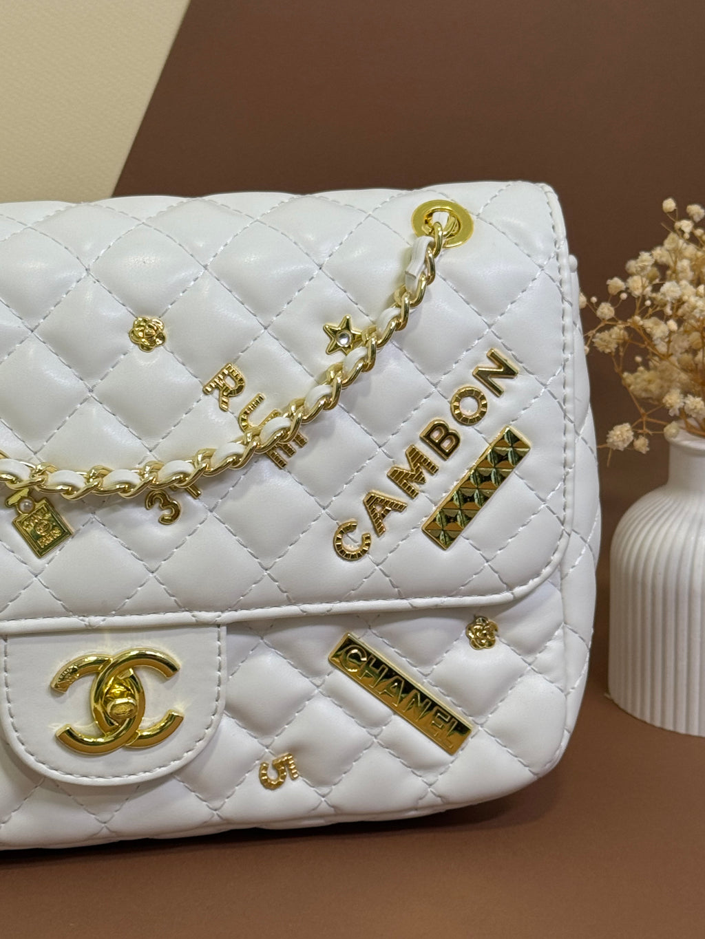 White quilted chain shoulder bag